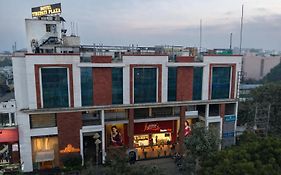 Hotel Tirupati Plaza